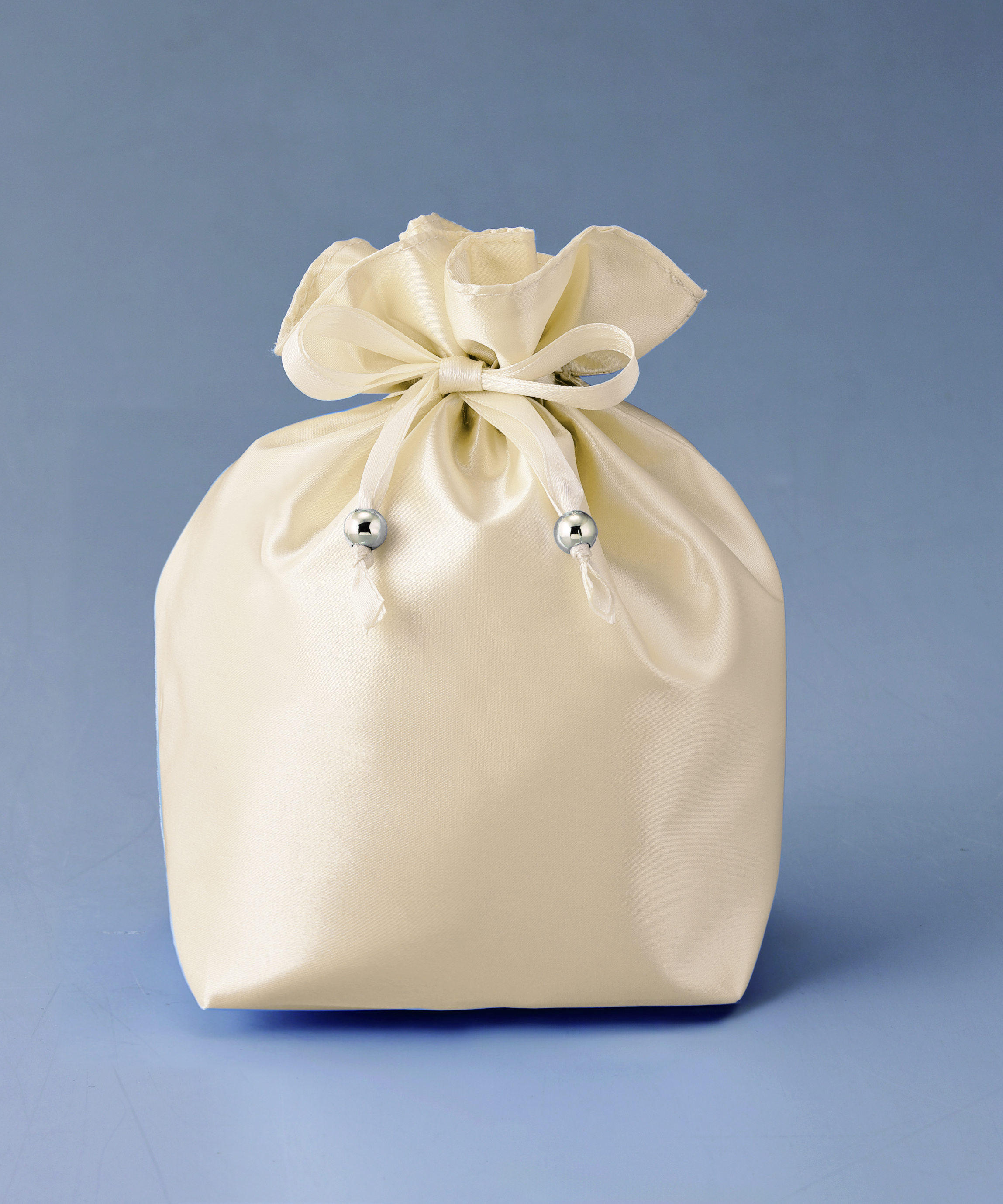 サテンキューブ巾着