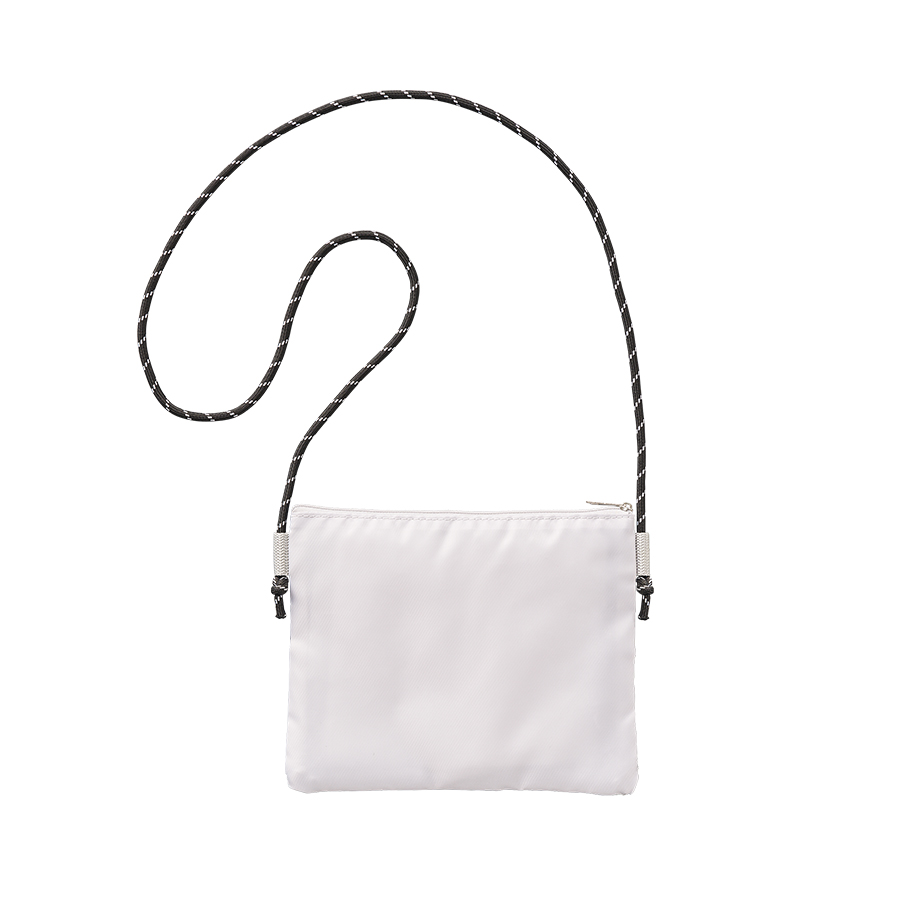 メッシュポケットサコッシュ