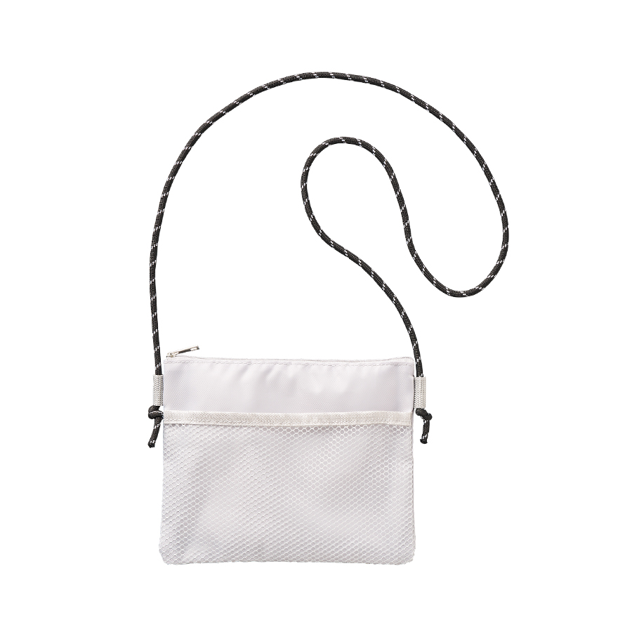 メッシュポケットサコッシュ